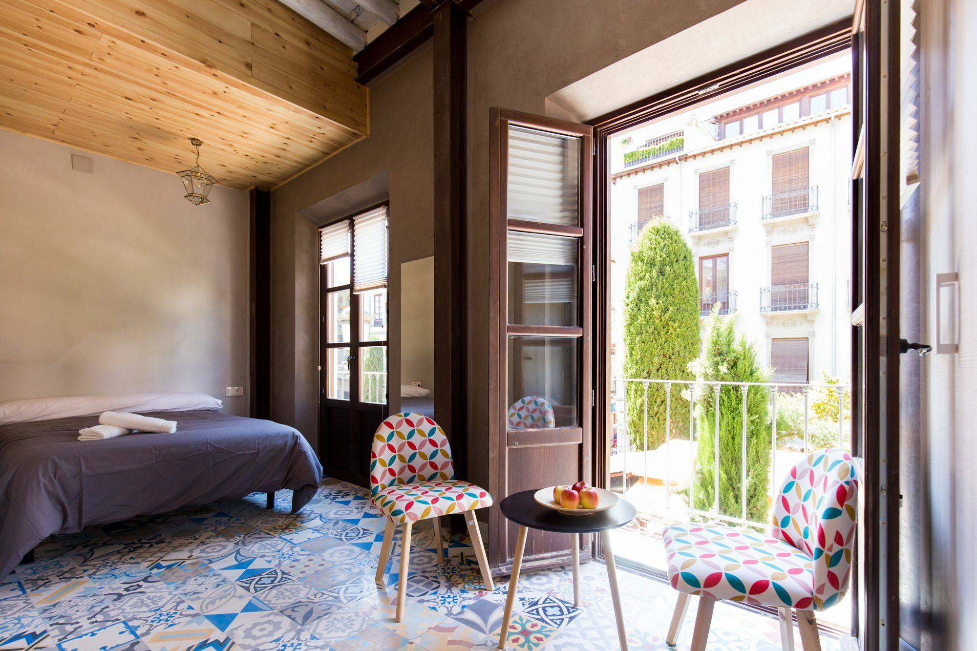 Los Lobos Suites Apartamentos Granada Ngoại thất bức ảnh