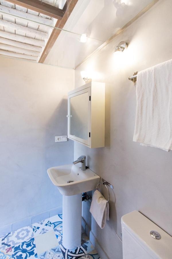 Los Lobos Suites Apartamentos Granada Ngoại thất bức ảnh