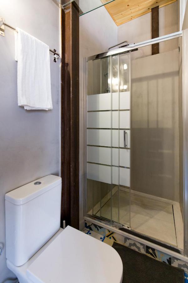 Los Lobos Suites Apartamentos Granada Ngoại thất bức ảnh