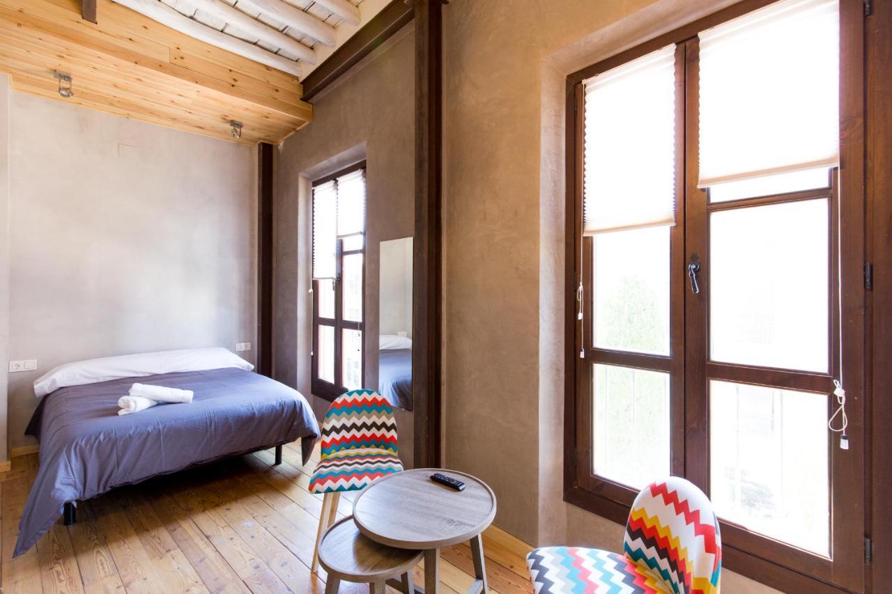 Los Lobos Suites Apartamentos Granada Ngoại thất bức ảnh
